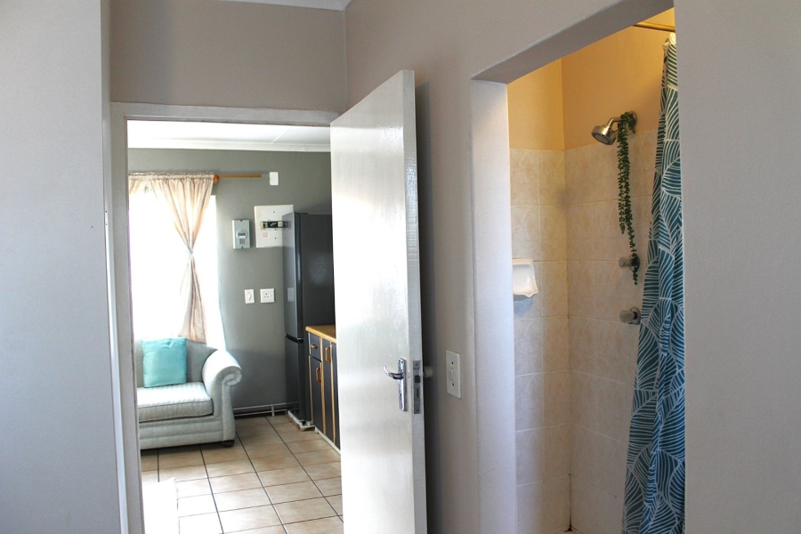 1 Bedroom Property for Sale in Strand Central Western Cape